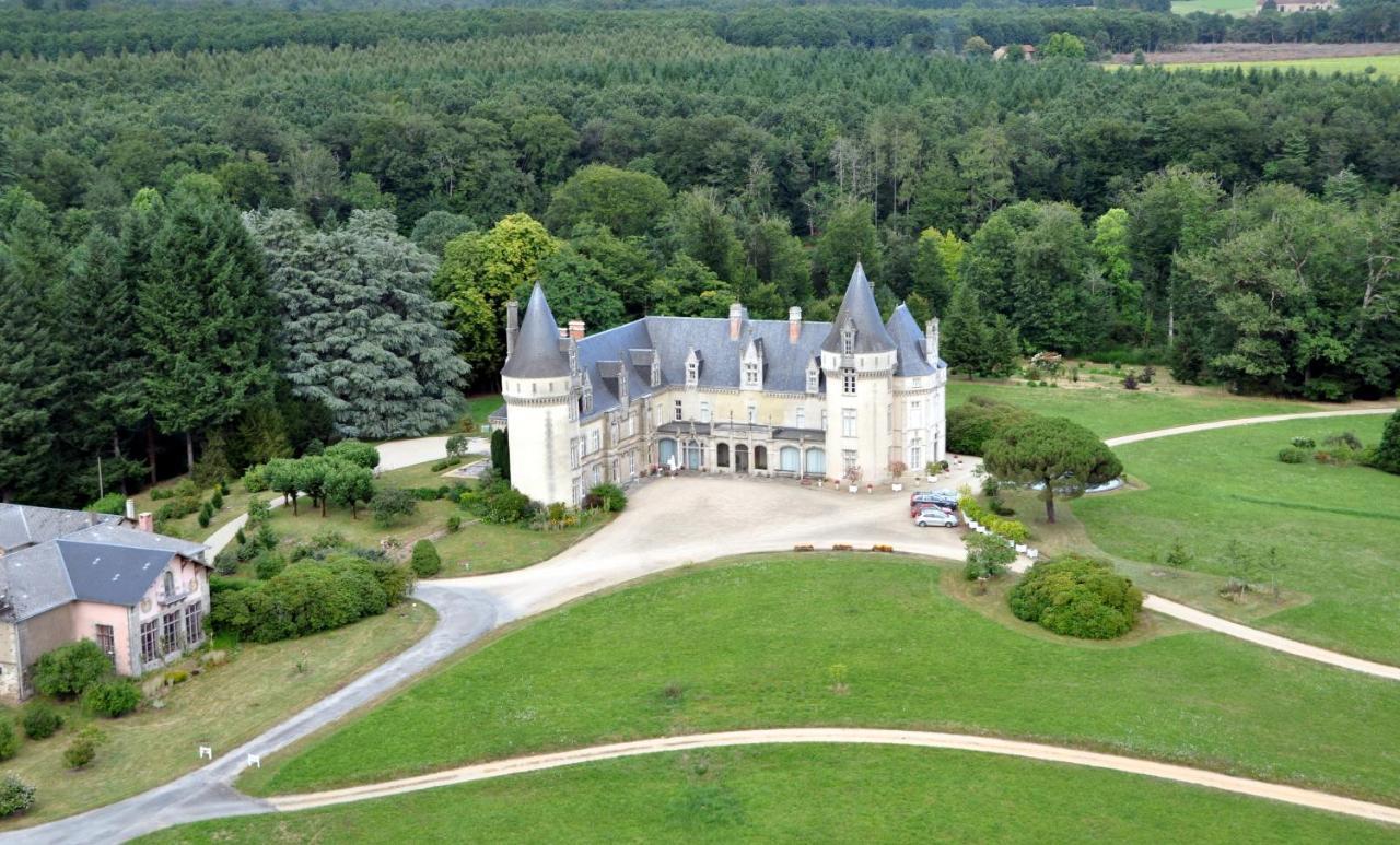 Domaine De Bort Saint-Priest-Taurion Exterior foto